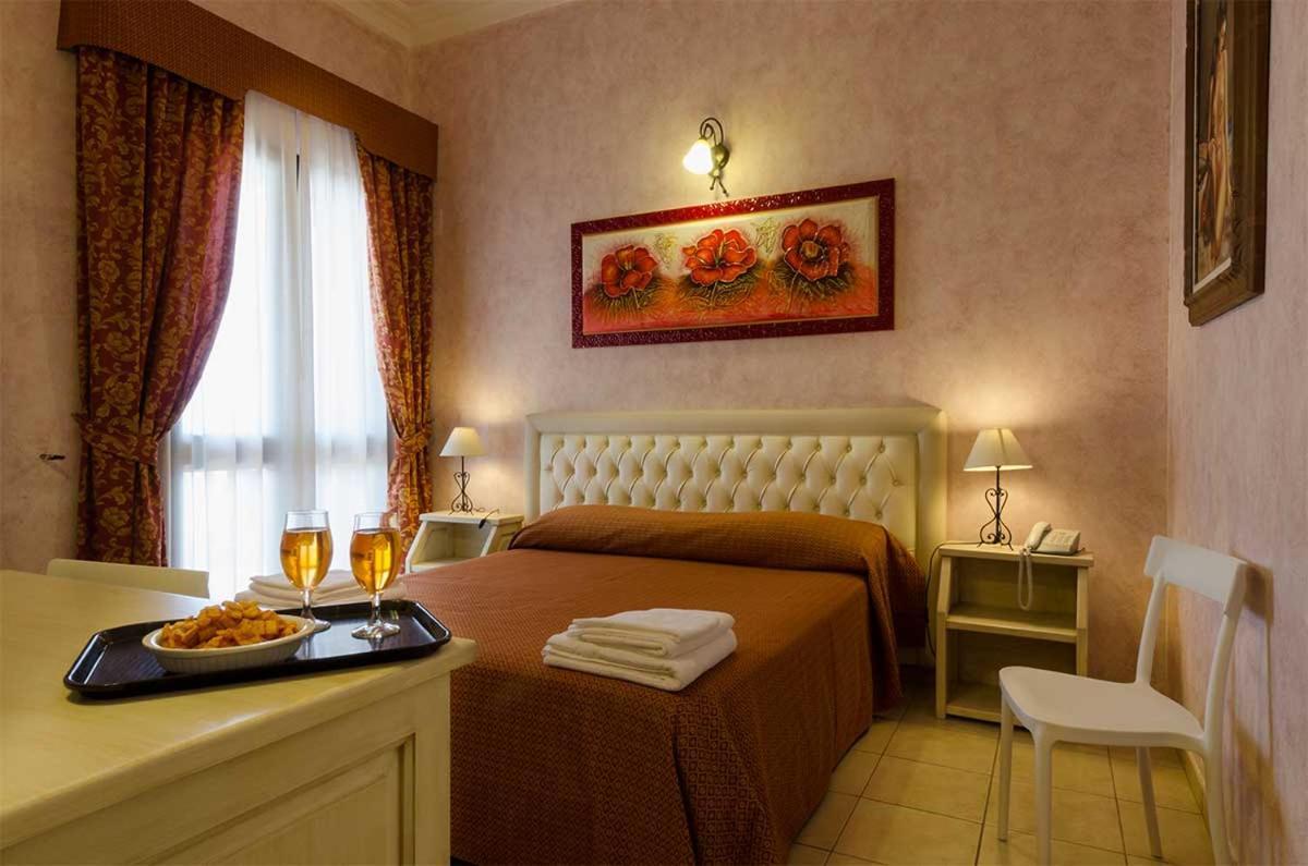Hotel Salento Gold Beach マリーナ・ディ・ペスコルーゼ エクステリア 写真
