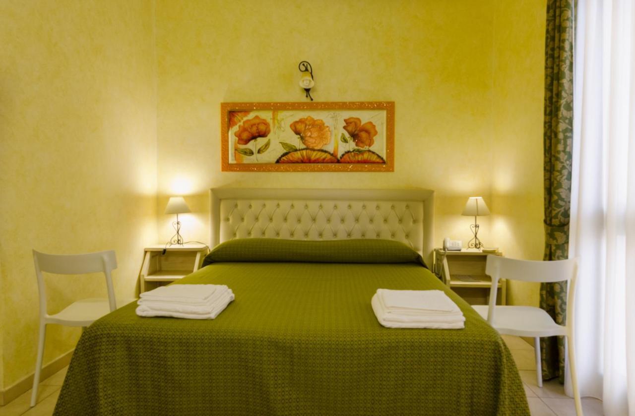 Hotel Salento Gold Beach マリーナ・ディ・ペスコルーゼ 部屋 写真