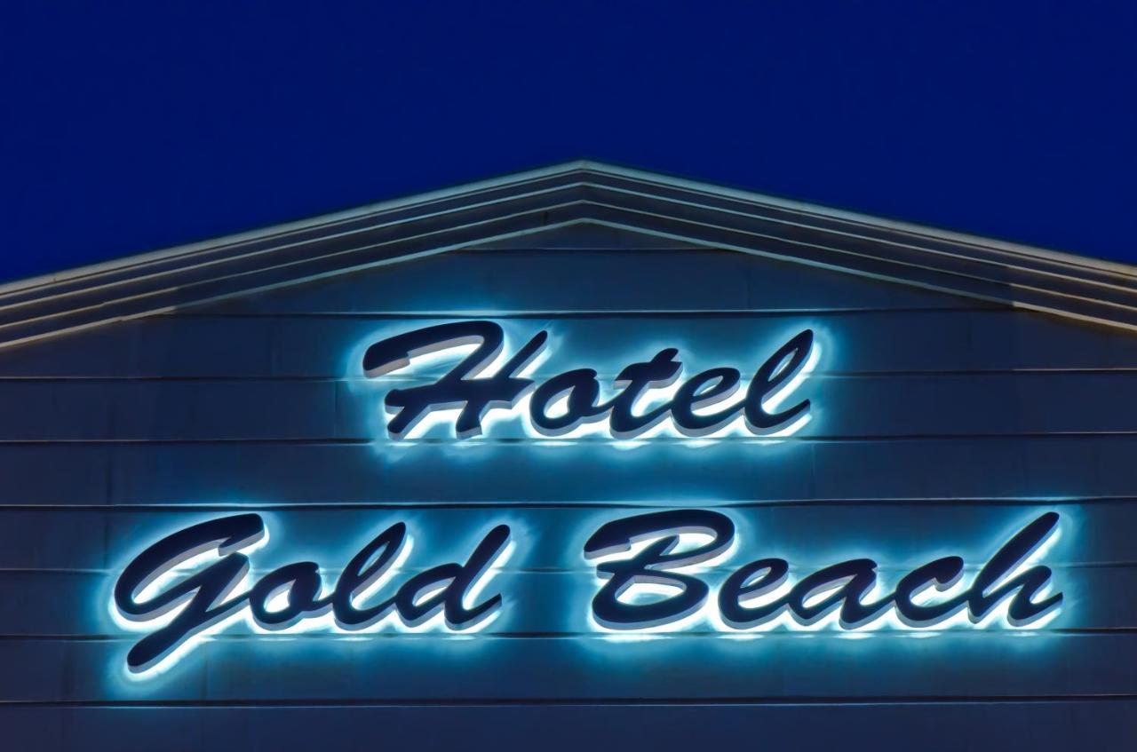Hotel Salento Gold Beach マリーナ・ディ・ペスコルーゼ エクステリア 写真